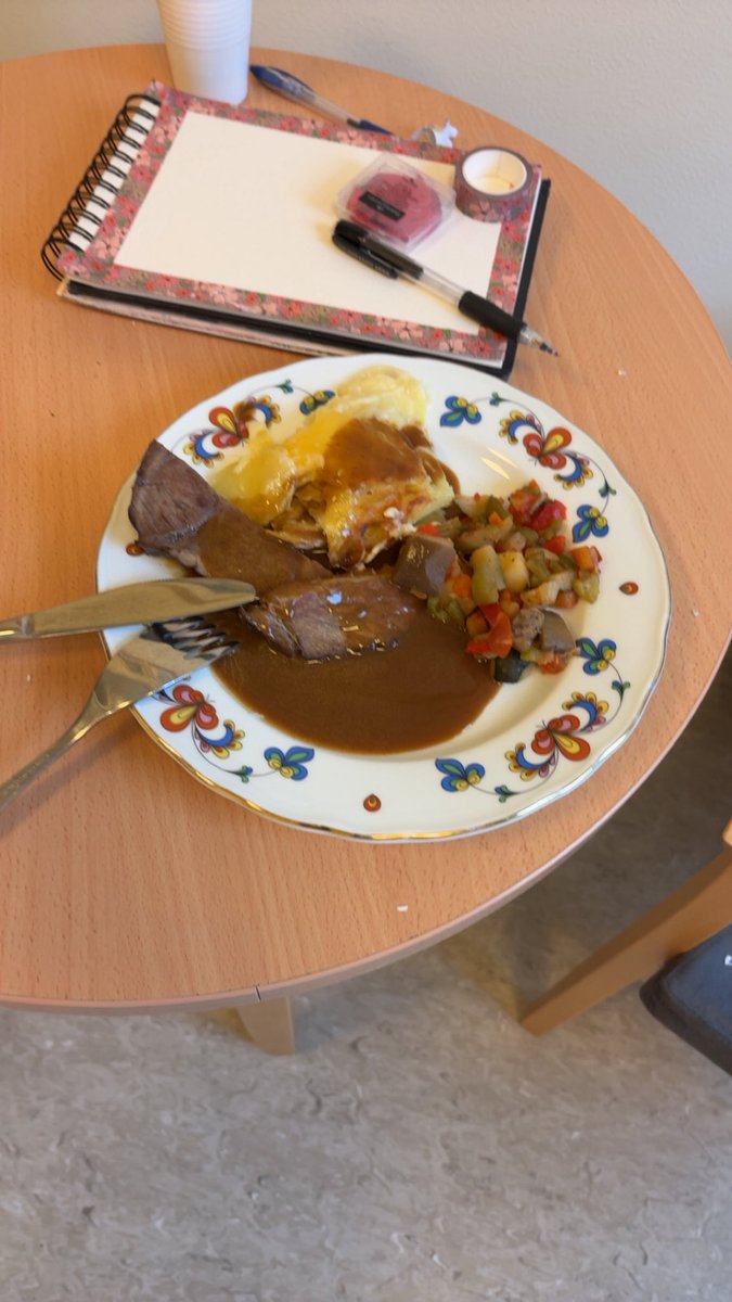 ༺rayrie༻ tweet media