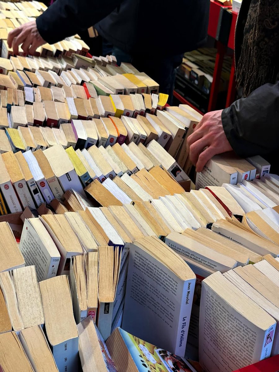 Parisian Aesthetics tweet media