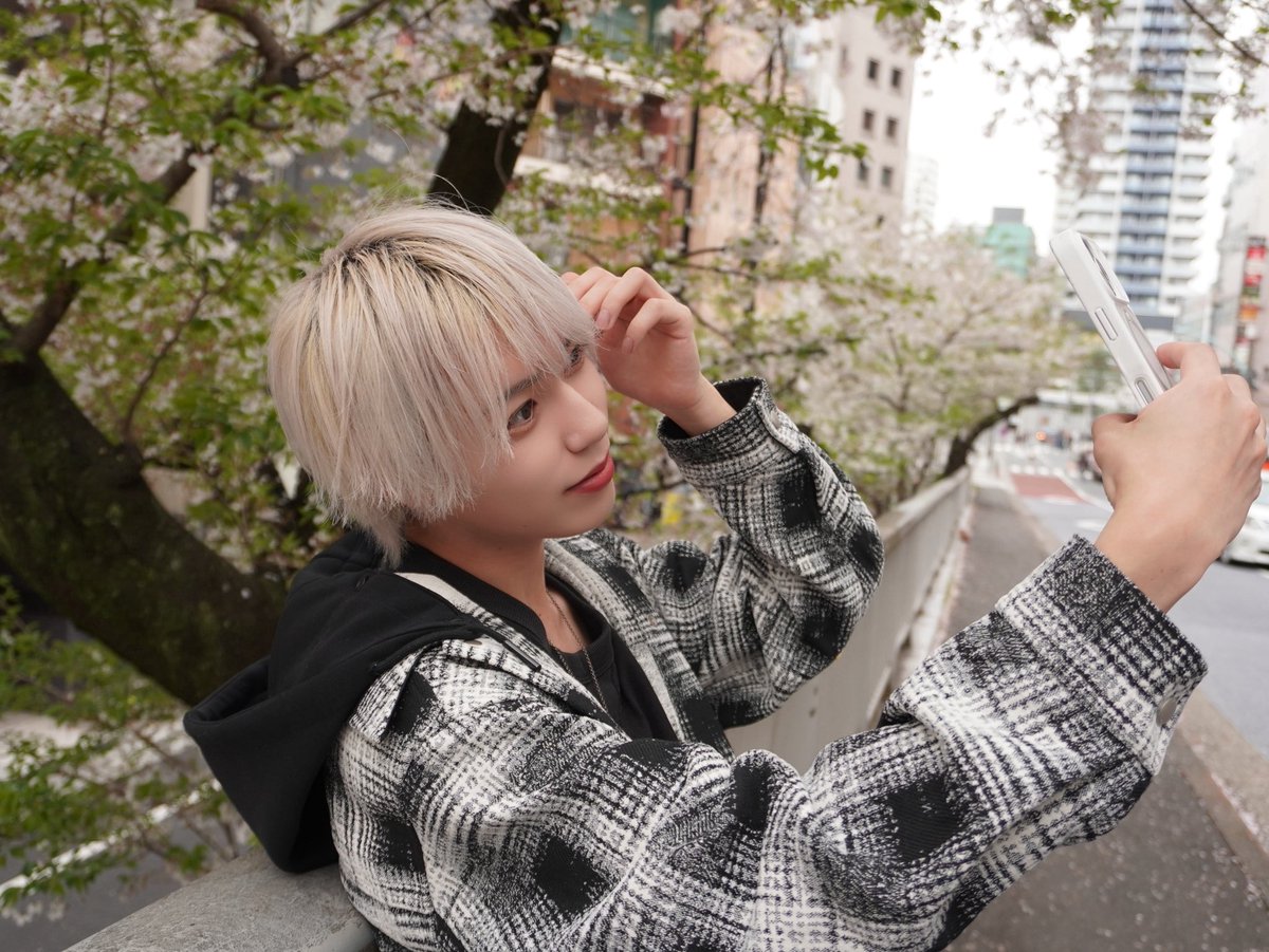 ましろ tweet media