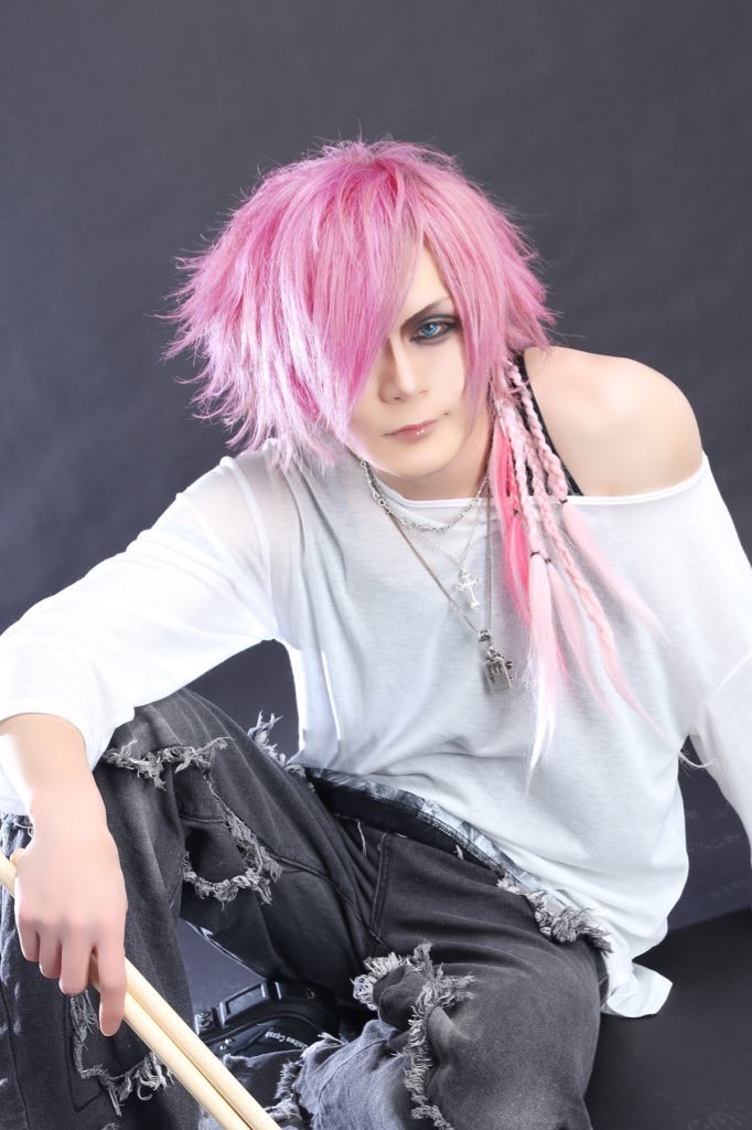 月時雨に花束を tweet media