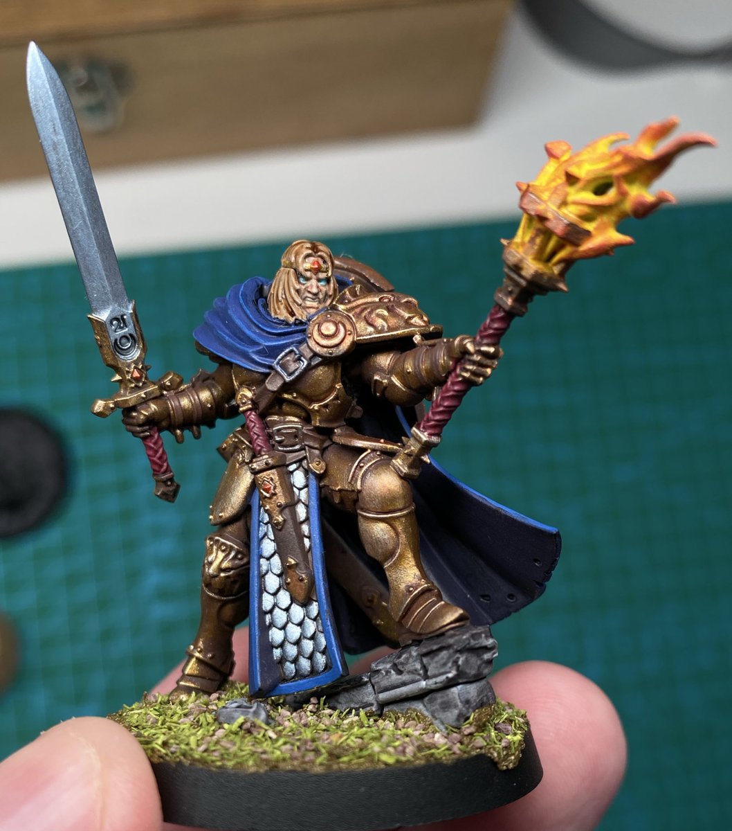 JD1047x's tweet photo. A better shot of the Knight-Questor https://t.co/iymMOjRLOi