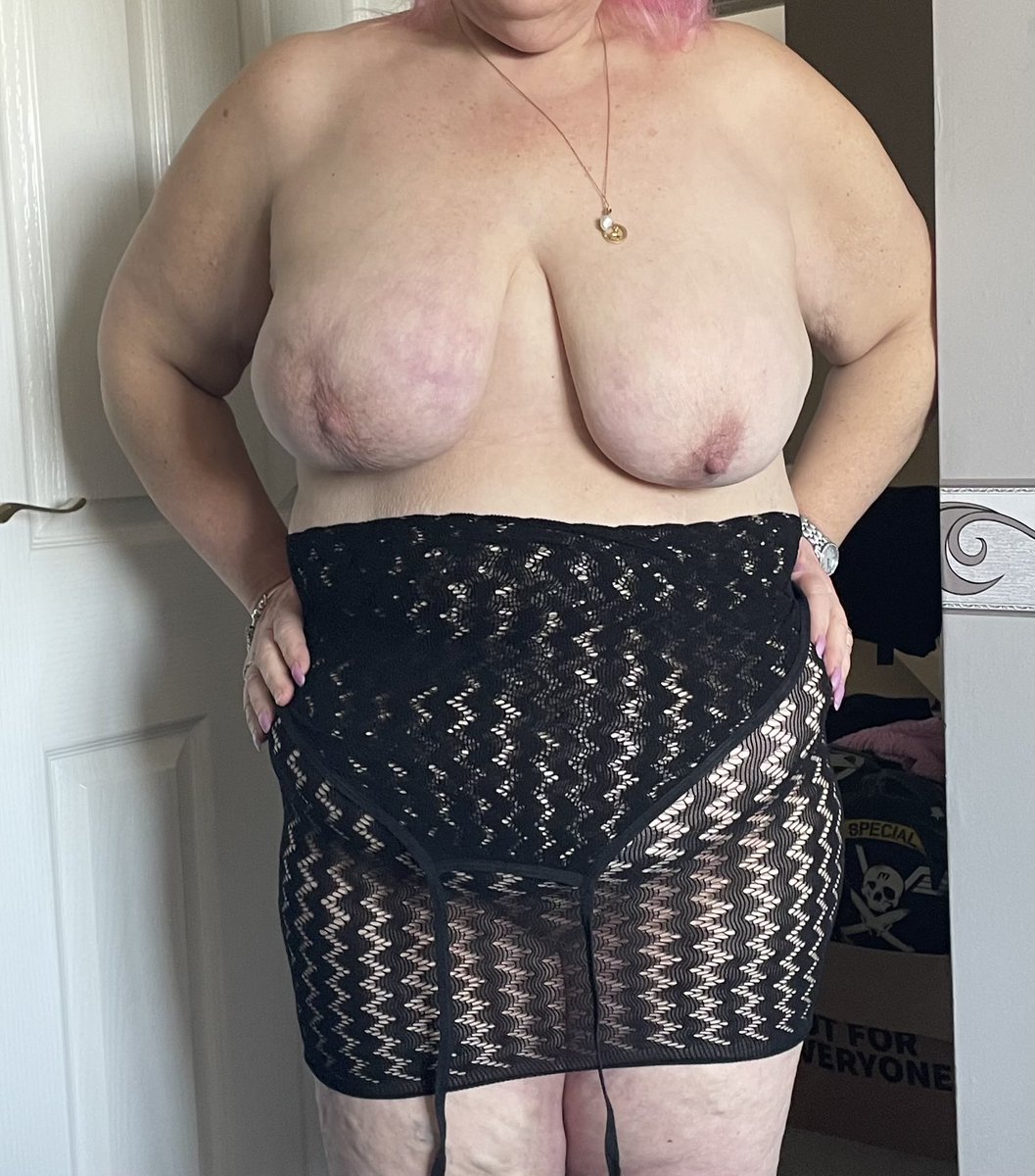 shyplumpmum's tweet photo. I’ve never known shy to get turned on so much since she’s been shown off on here, please share her photos and help me convince her to show more. #slutwife #bbw #flashingwife #gilf #sheer #titflash https://t.co/BTmMsshHxi