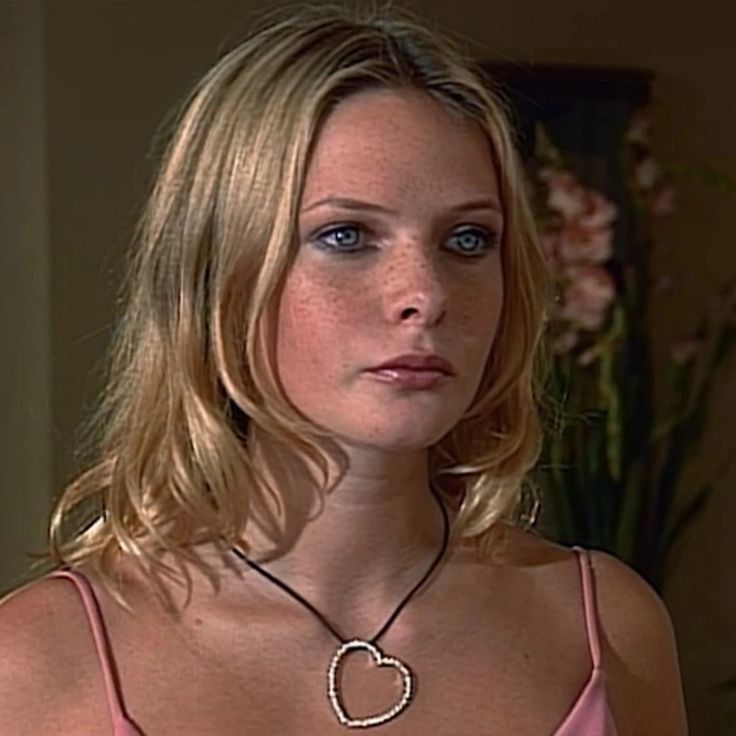 ilsa faust's eye patch tweet media