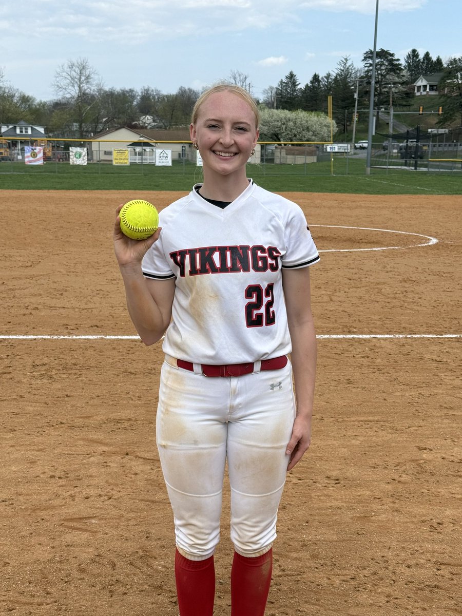 EllaChew22 tweet media