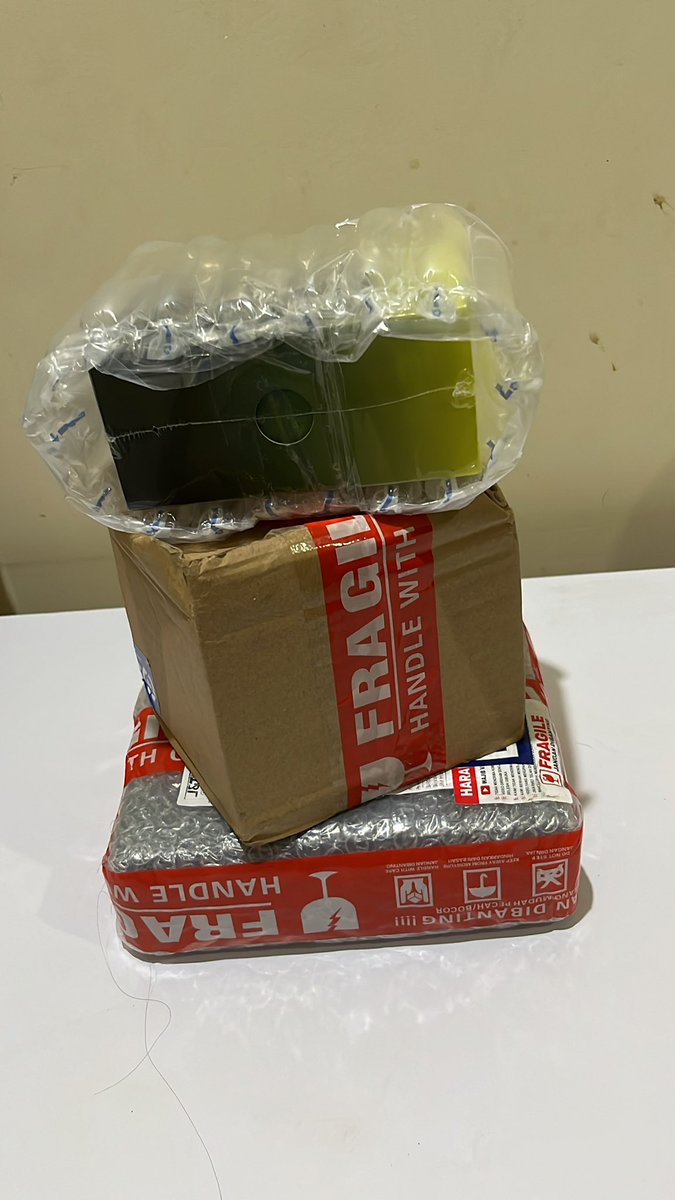 Narasi Random tweet media