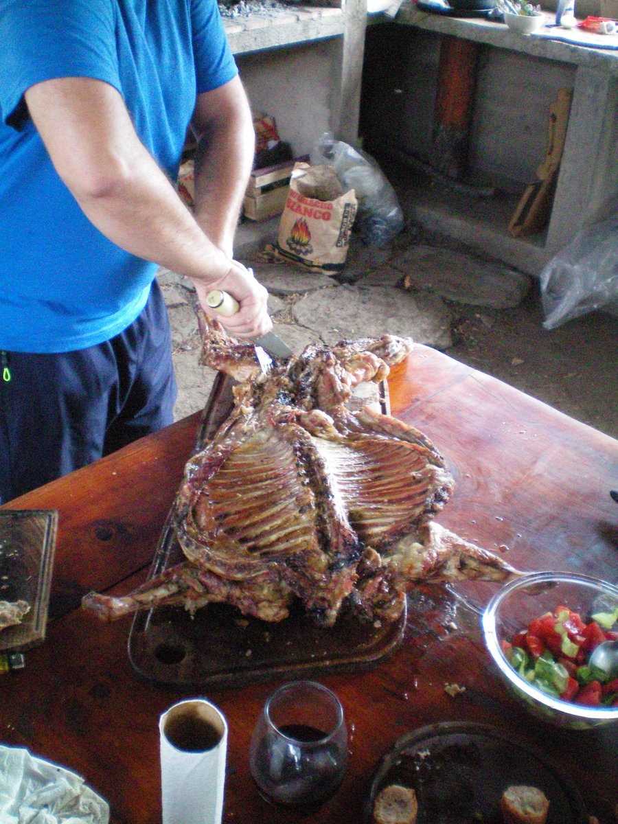 Natbenedeshit's tweet photo. Semana santa https://t.co/bSUVhsfeEH