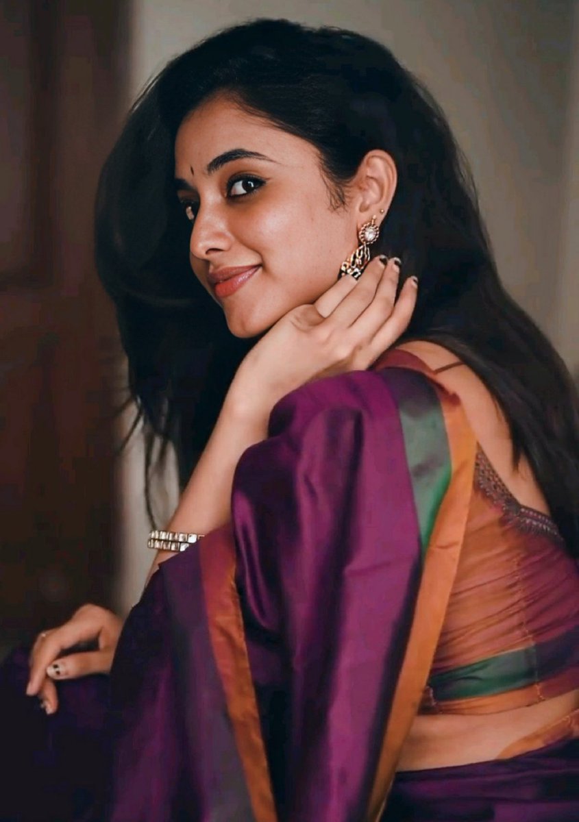 anjanasammu's tweet image. Flawless beautiful Priyanka Arul Mohan ❤😍😚