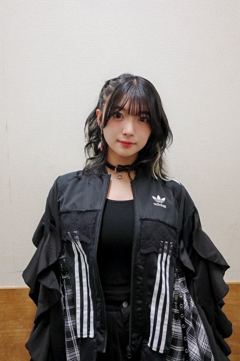 響スタッフアカウント tweet media