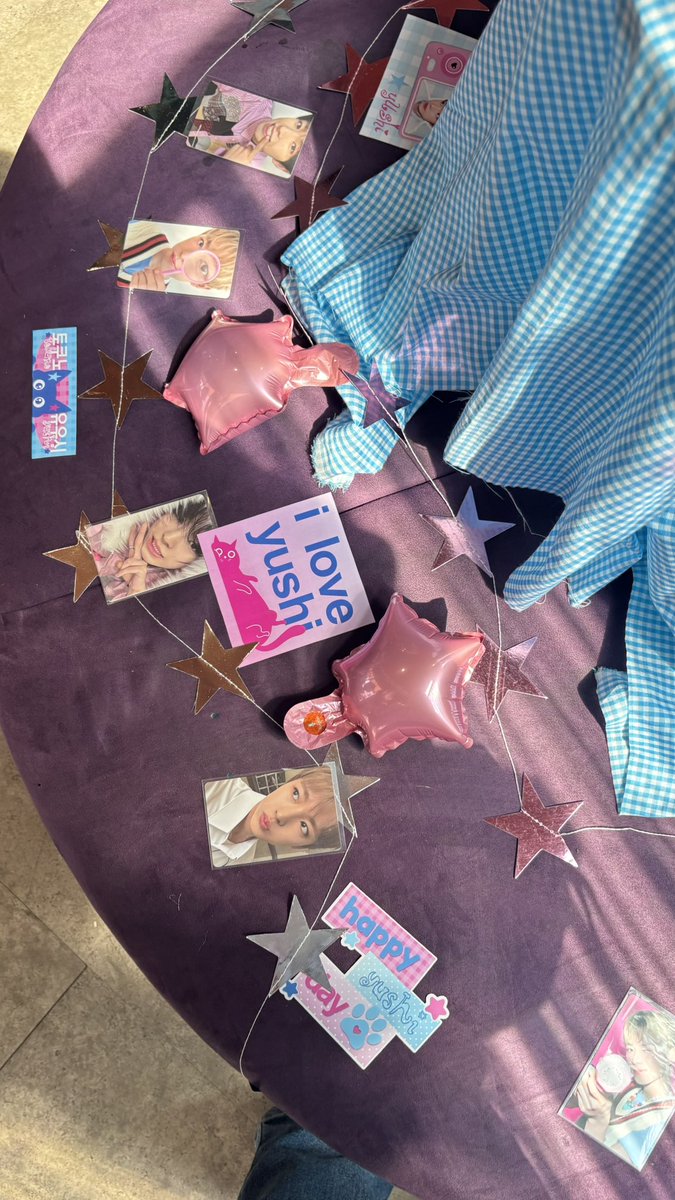 𖢷 | freebies ITW tweet media