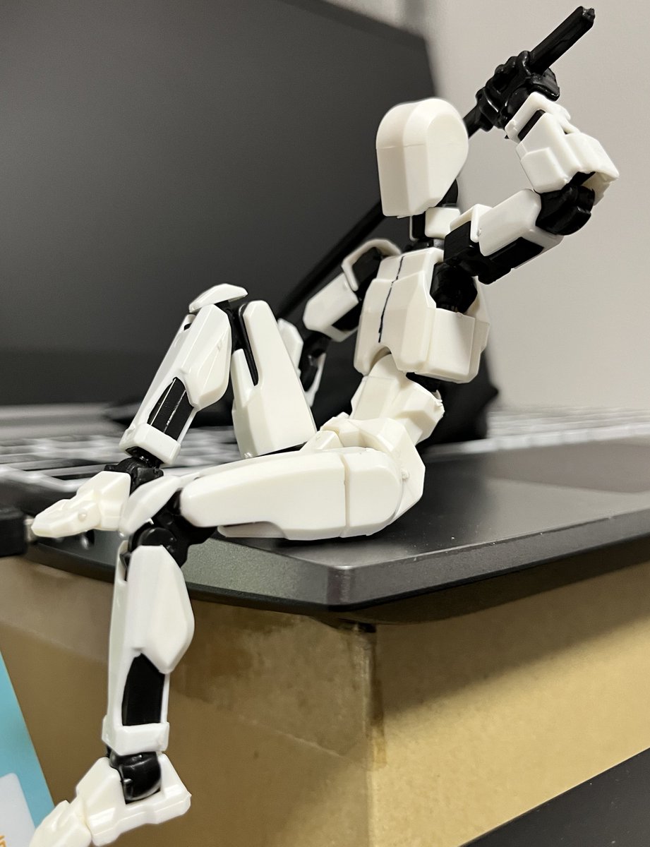 まさかの友人が見つけて来てくれた…！！！！！どこにも無かったのに嬉しすぎる！！ありがてぇ…！！！！