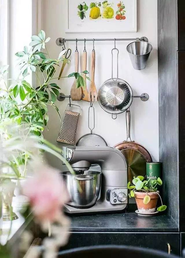 terri lewis tweet media