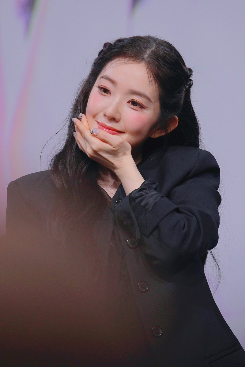 모리🩷 tweet media