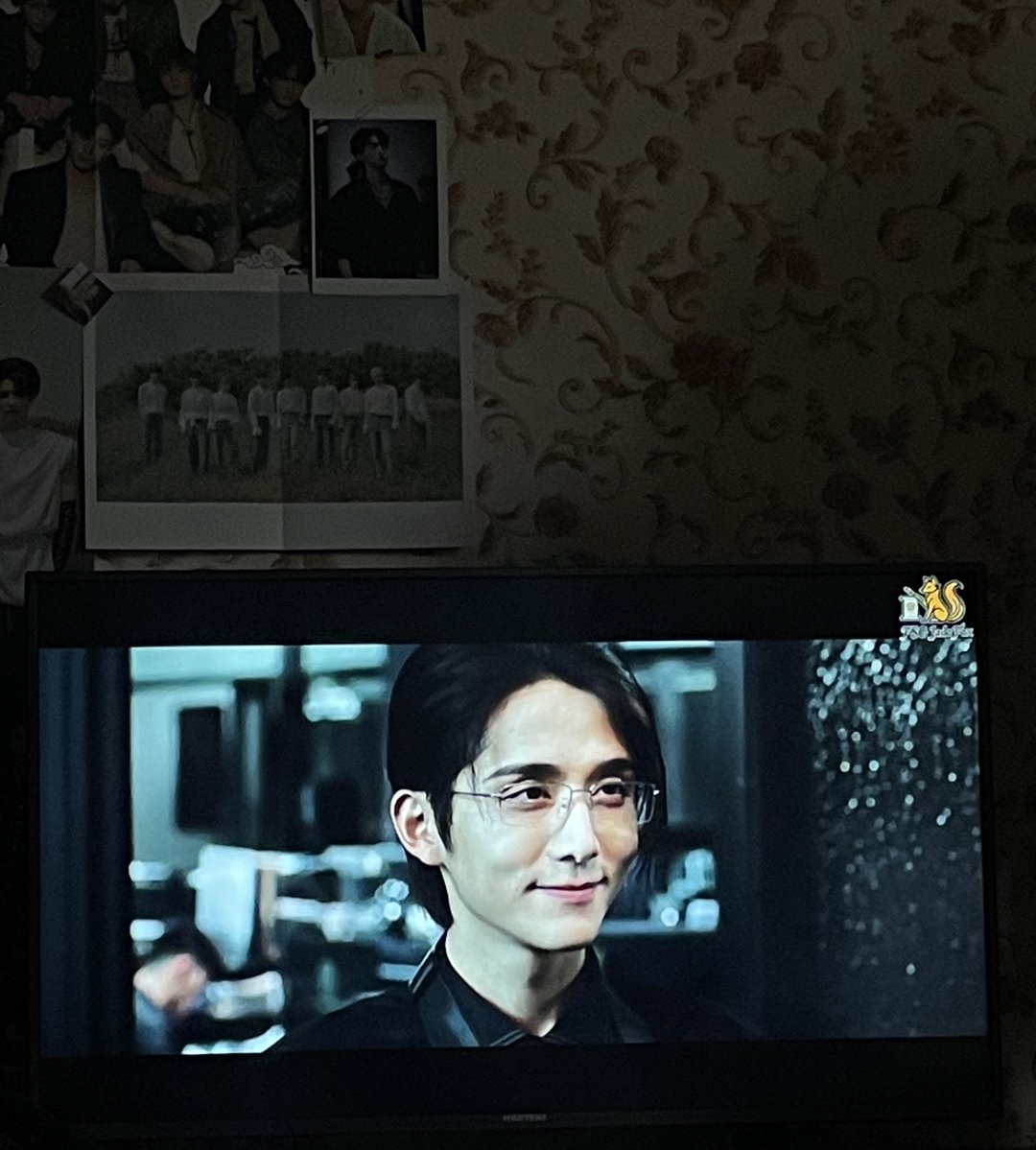 викаса tweet media