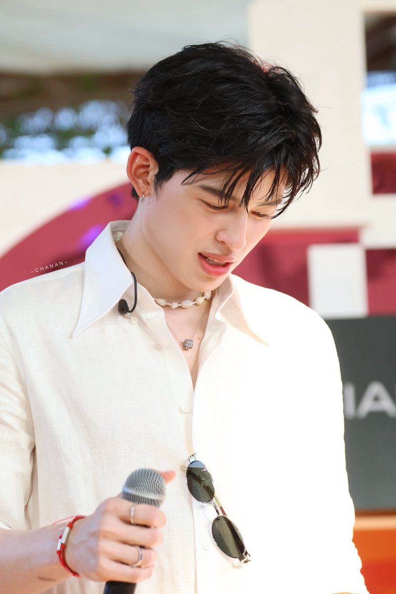 ChananMeen's tweet photo. ออร่าคุณปอนด์ ฮือออออ หล่ออออ ✨

PONDPHUWIN AT SPO BKK

#SPOBKKxPondPhuwin
#ppnaravit https://t.co/73ch3UbomD