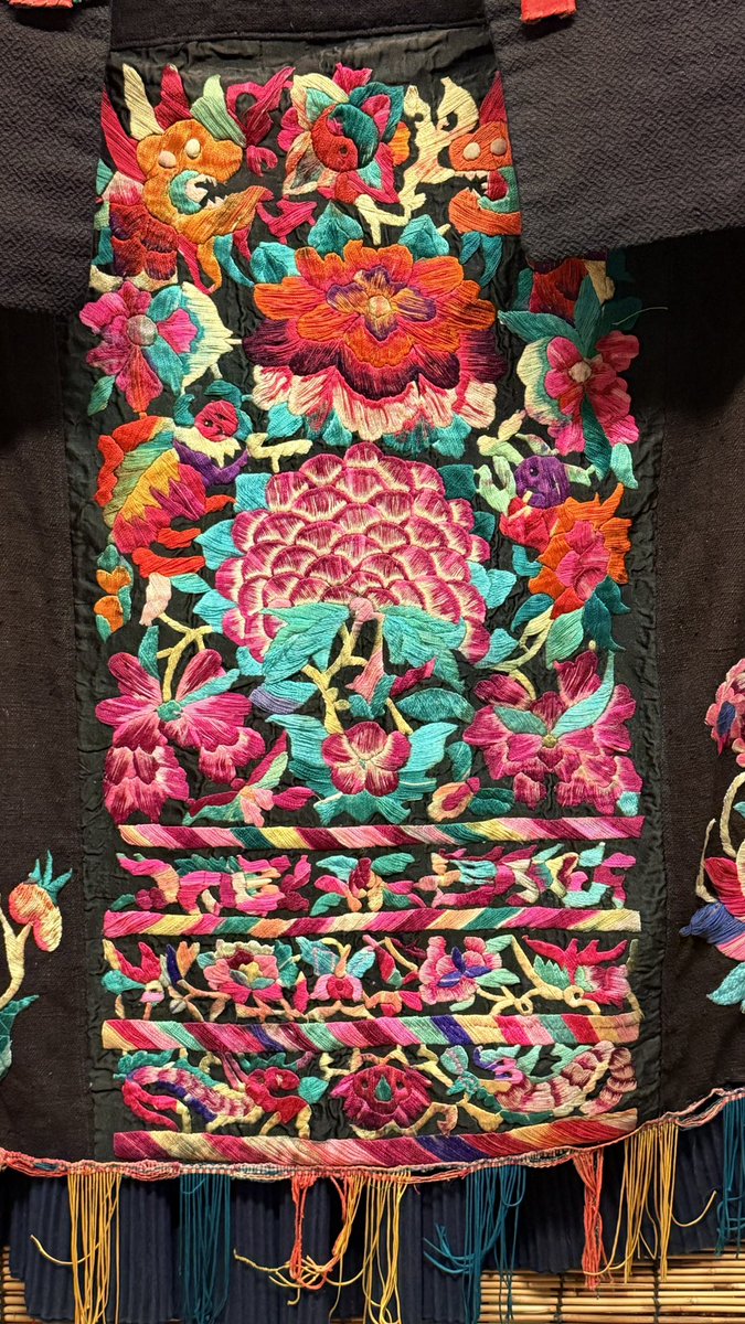 Chinese Hanfu tweet media