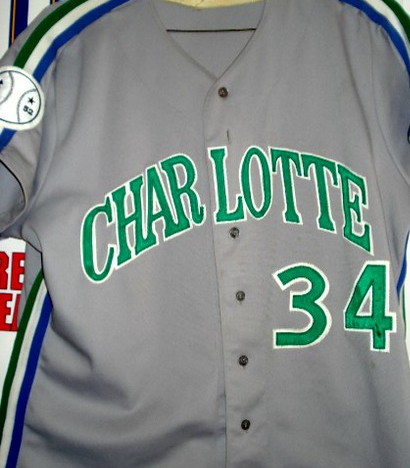 Hooper 🏒🏈🎸 tweet media