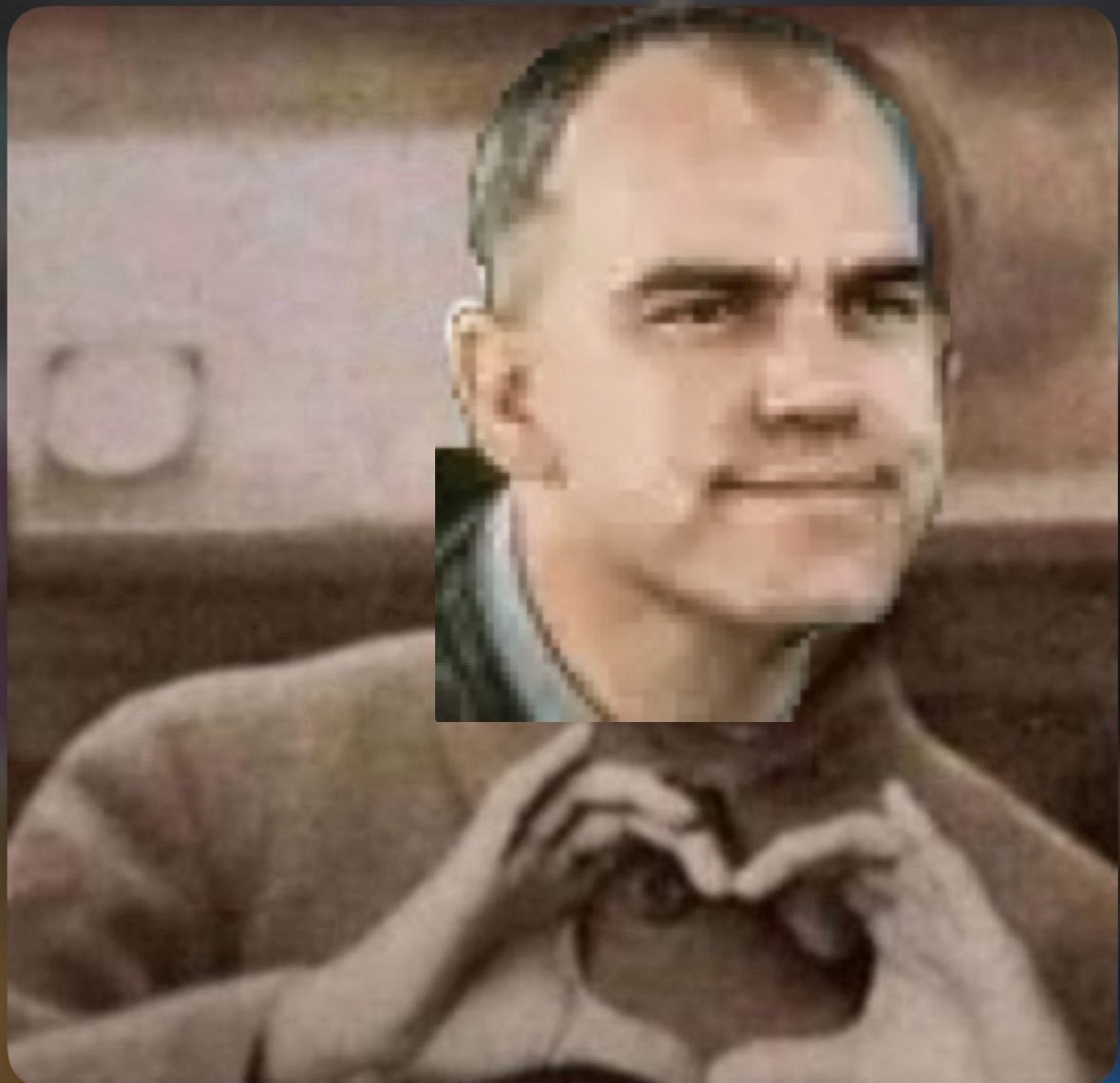 @ Carl2_2Mmmhmm| tweet media