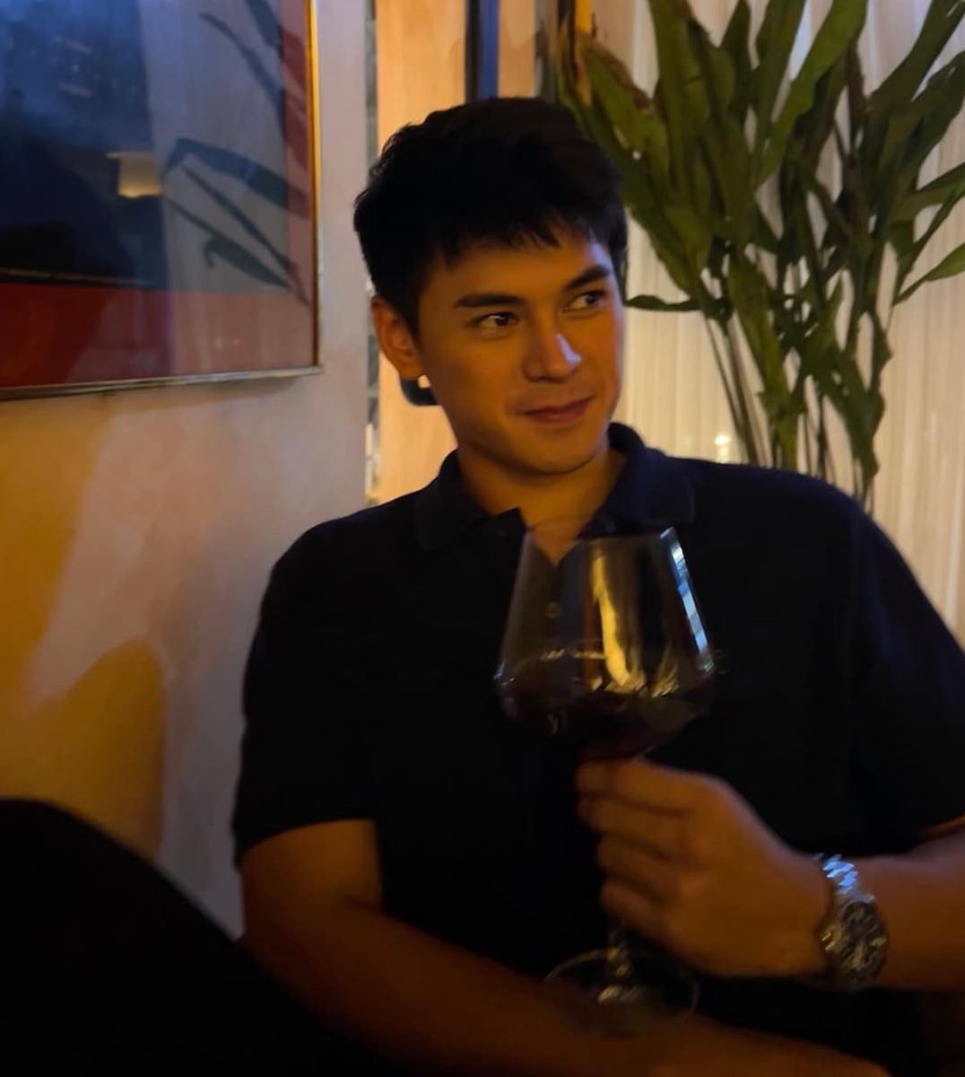 ًlily 𐙚 | ia tweet media