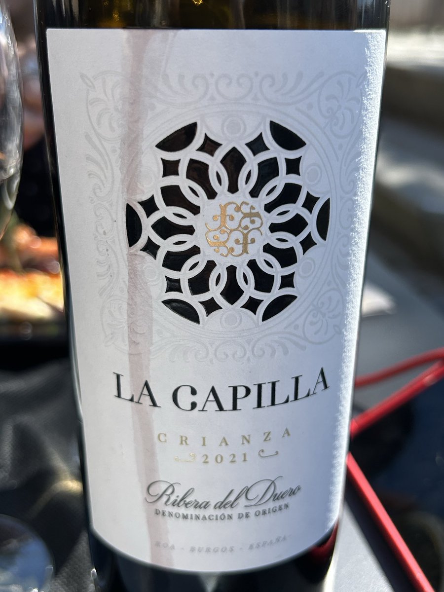 Òscar Ureña Serrano tweet media