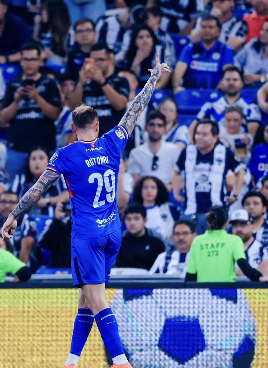 Adrián Esparza Oteo💎 tweet media