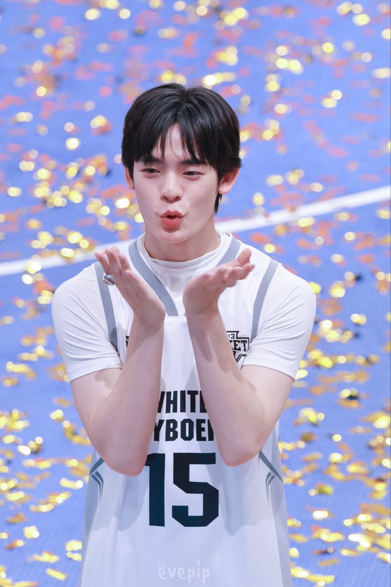 evepip ෆ tweet media