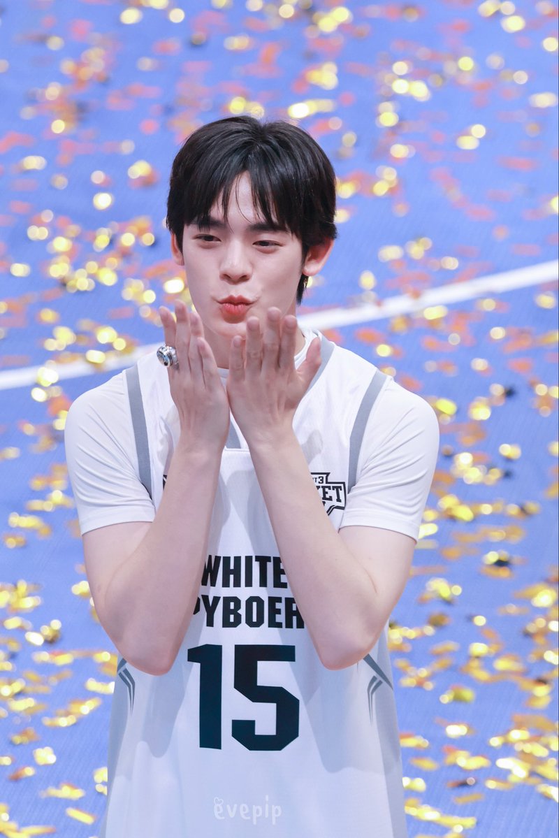 evepip ෆ tweet media