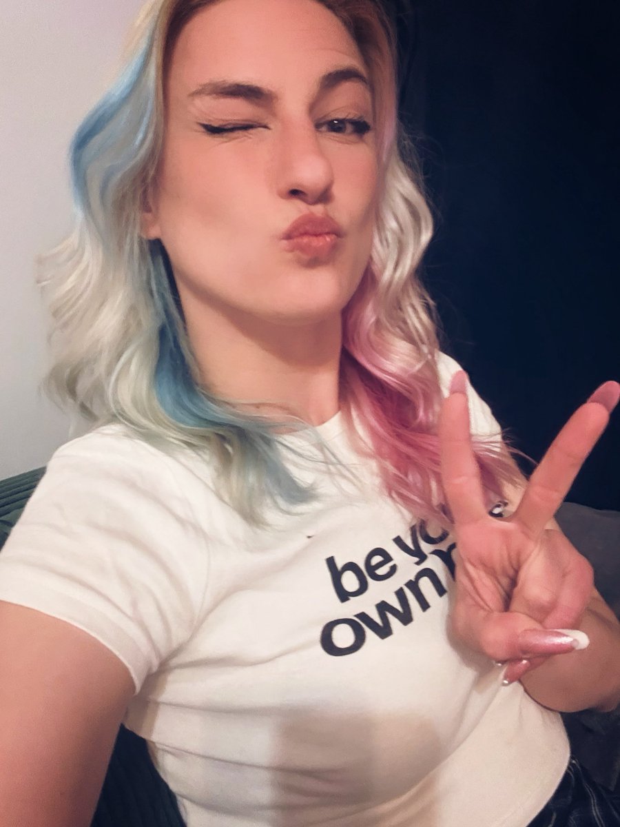 Goddess Elza tweet media