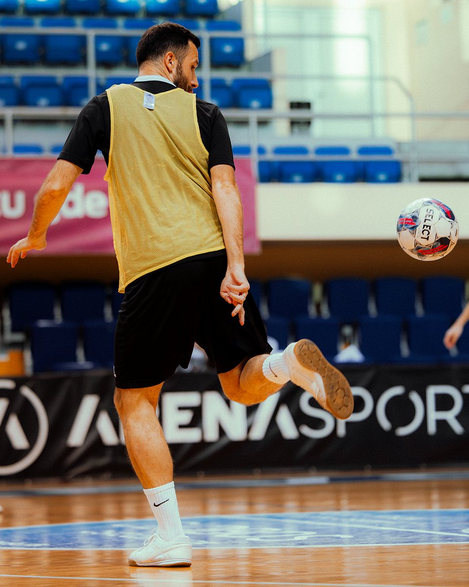 PartizanFutsal's tweet photo. 🔥Warm up! https://t.co/R5df0iathh