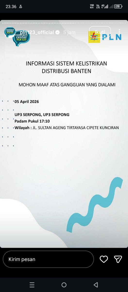 Fjrin9's tweet photo. tolong bangett dong diperbaikiin. tuman banget mati lampu pas lagi hujan kaya giniii @pln https://t.co/go8M6bLy7C
