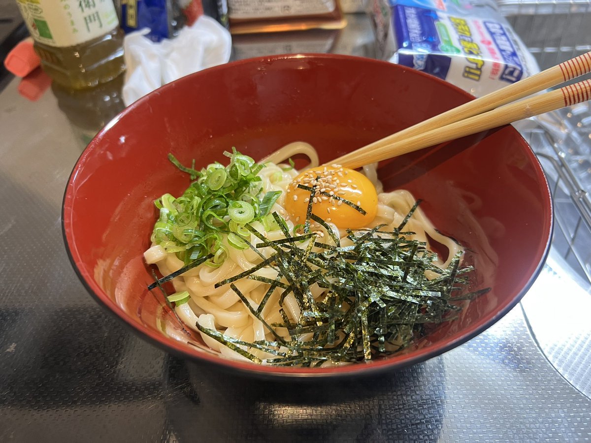 さ と り tweet media
