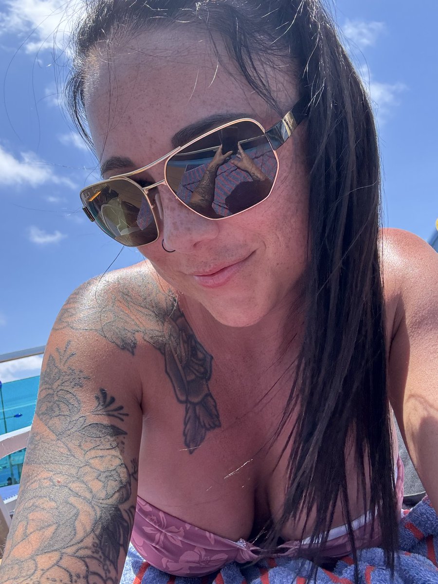 Chantel0 Cook90 tweet media