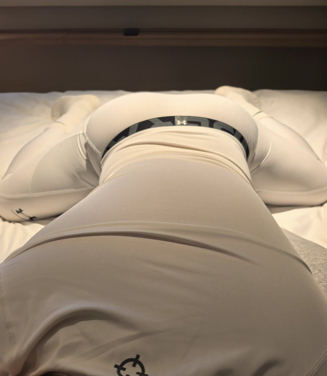 网兜头 tweet media