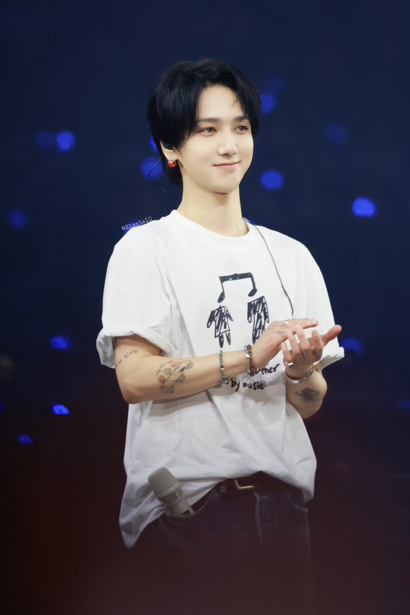 elanie082418 tweet media