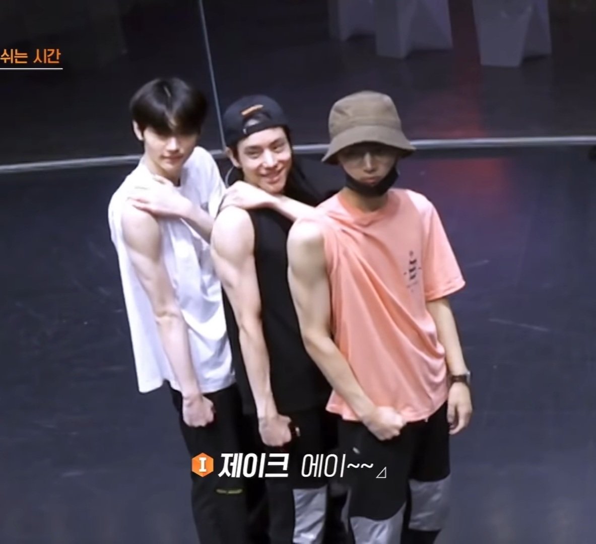 카키젱 tweet media