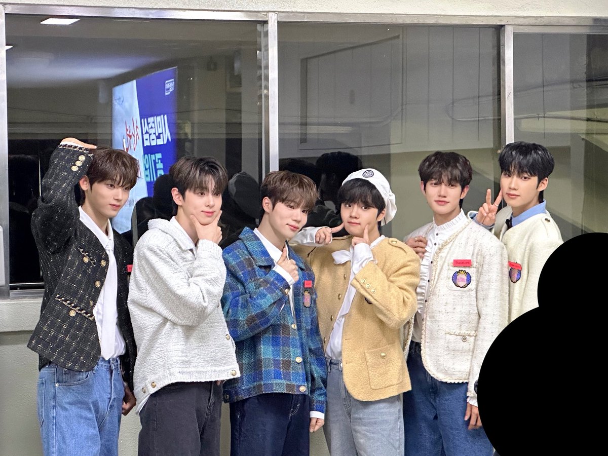 The Wind tweet media