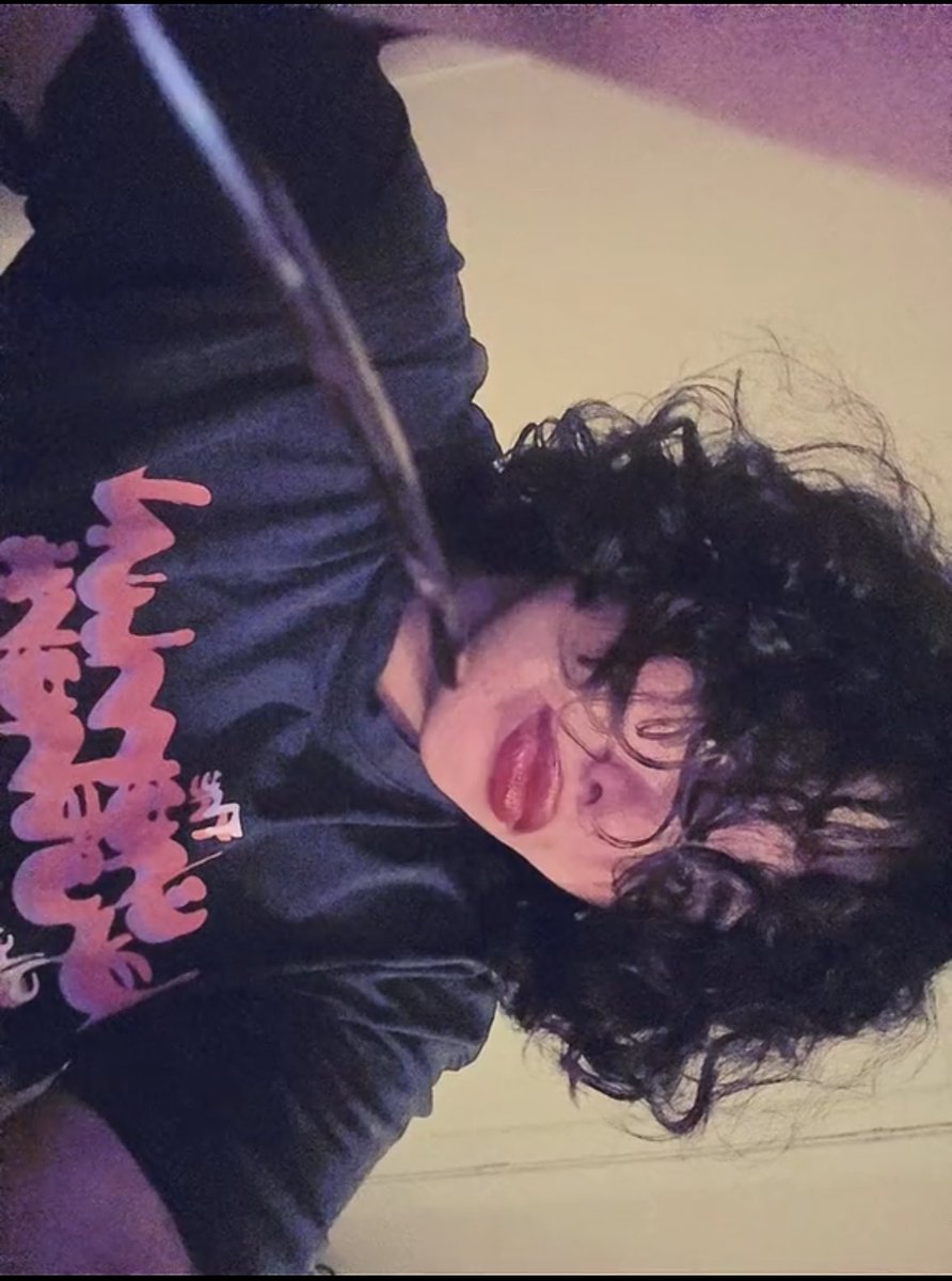 وُجّوم tweet media