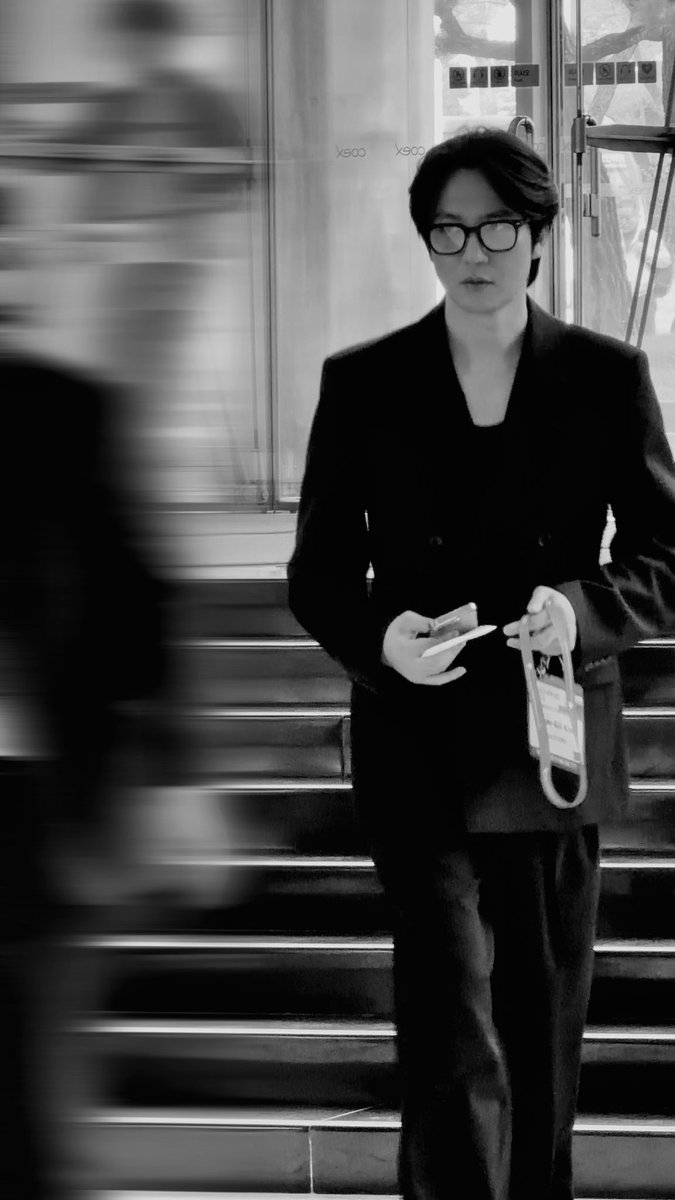 로드무비 (⏸️) tweet media