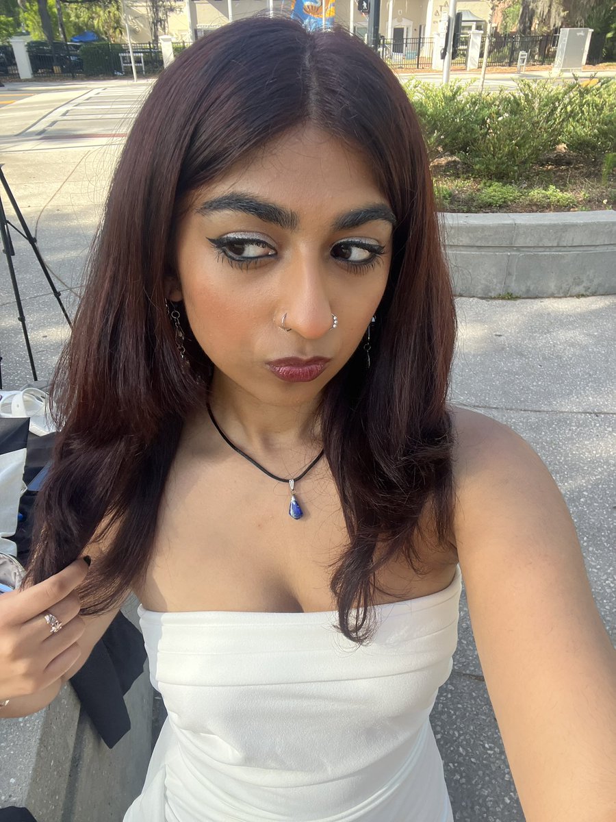 tia 𐔌˙. tweet media