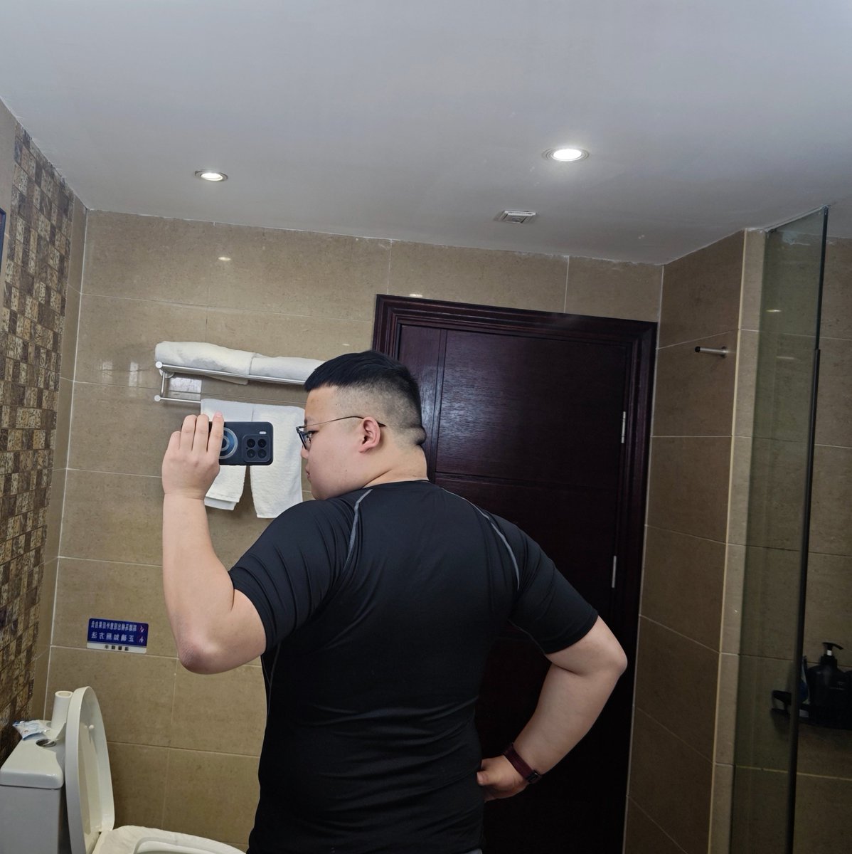 介禹川 tweet media