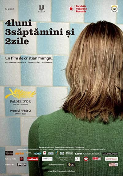 filomythos_com's tweet photo. 4 Ay, 3 Hafta, 2 Gün, beden politikası üzerine çekilmiş en sert filmlerden biri olmayı yalnız konusundan değil, kurduğu zaman ve mekân rejiminden alır. Mungiu burada korkuyu melodrama çevirmeden, dehşeti gösteriye dönüştürmeden ve dostluğu romantikleştirmeden çalışır.
#filomythos https://t.co/IyiDXqX2y2