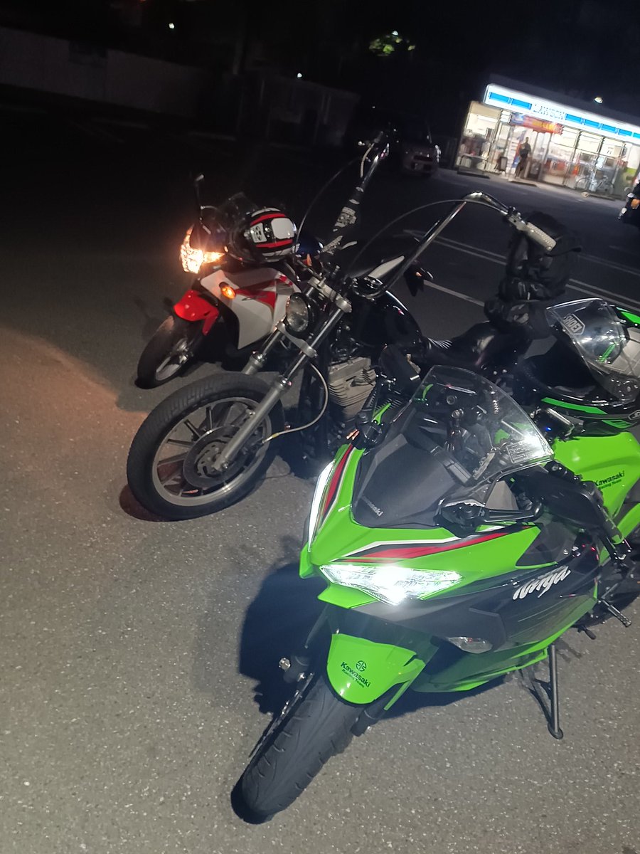 ふぉる tweet media