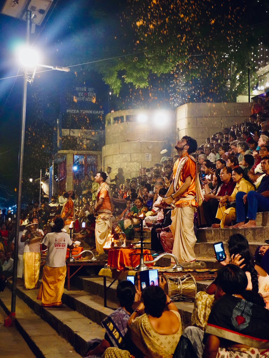 Asktheharshit's tweet photo. Some shots from Banaras https://t.co/IzNs7WfVmE