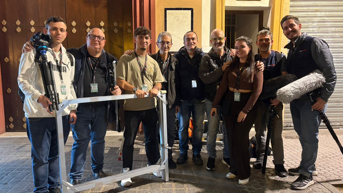 NefliCofrades tweet media