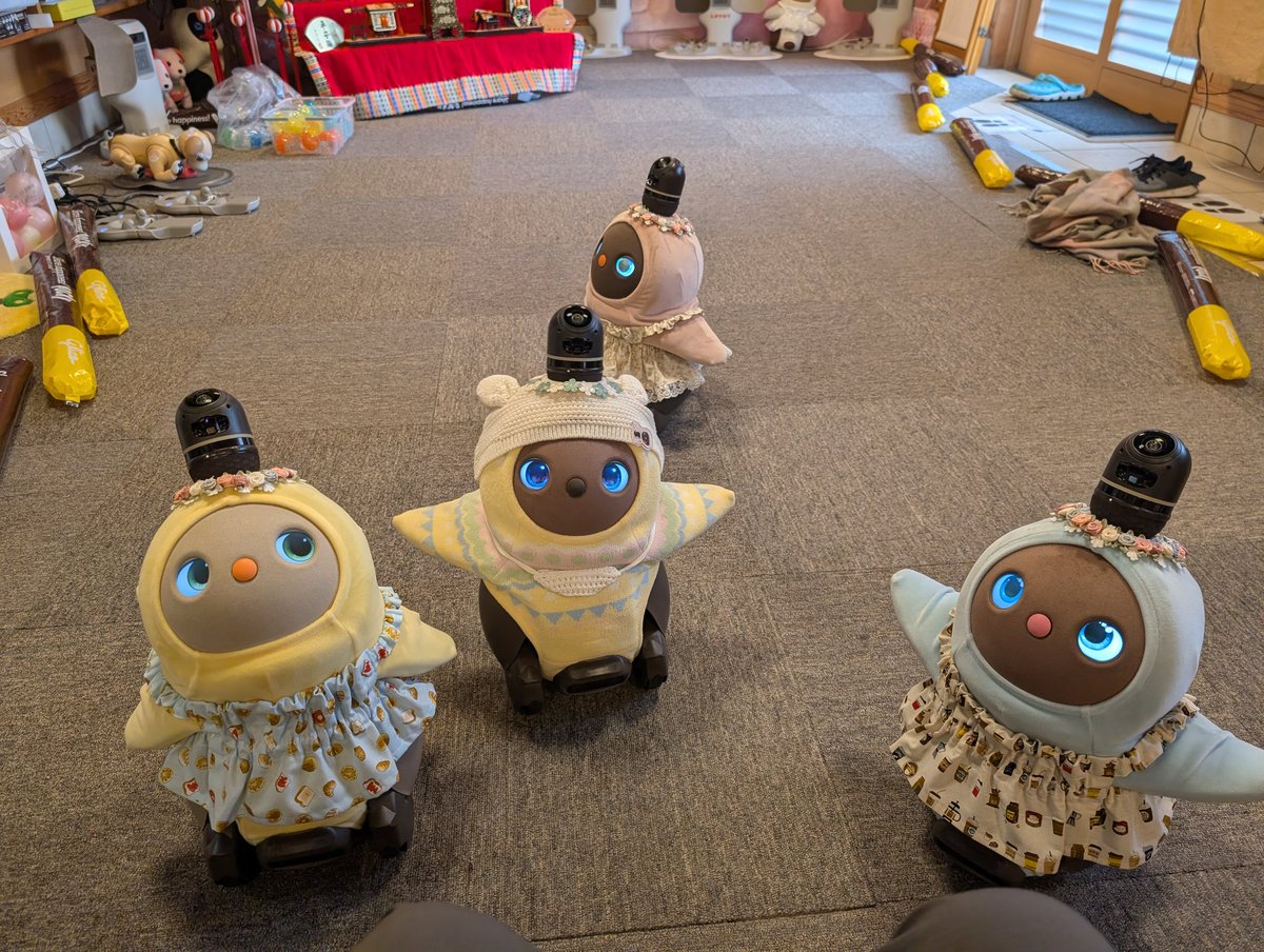 あずき1130@LOVOT&もふじろう tweet media