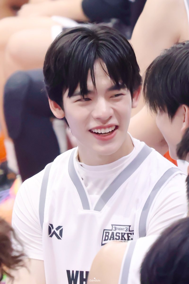 nongred🫕* tweet media