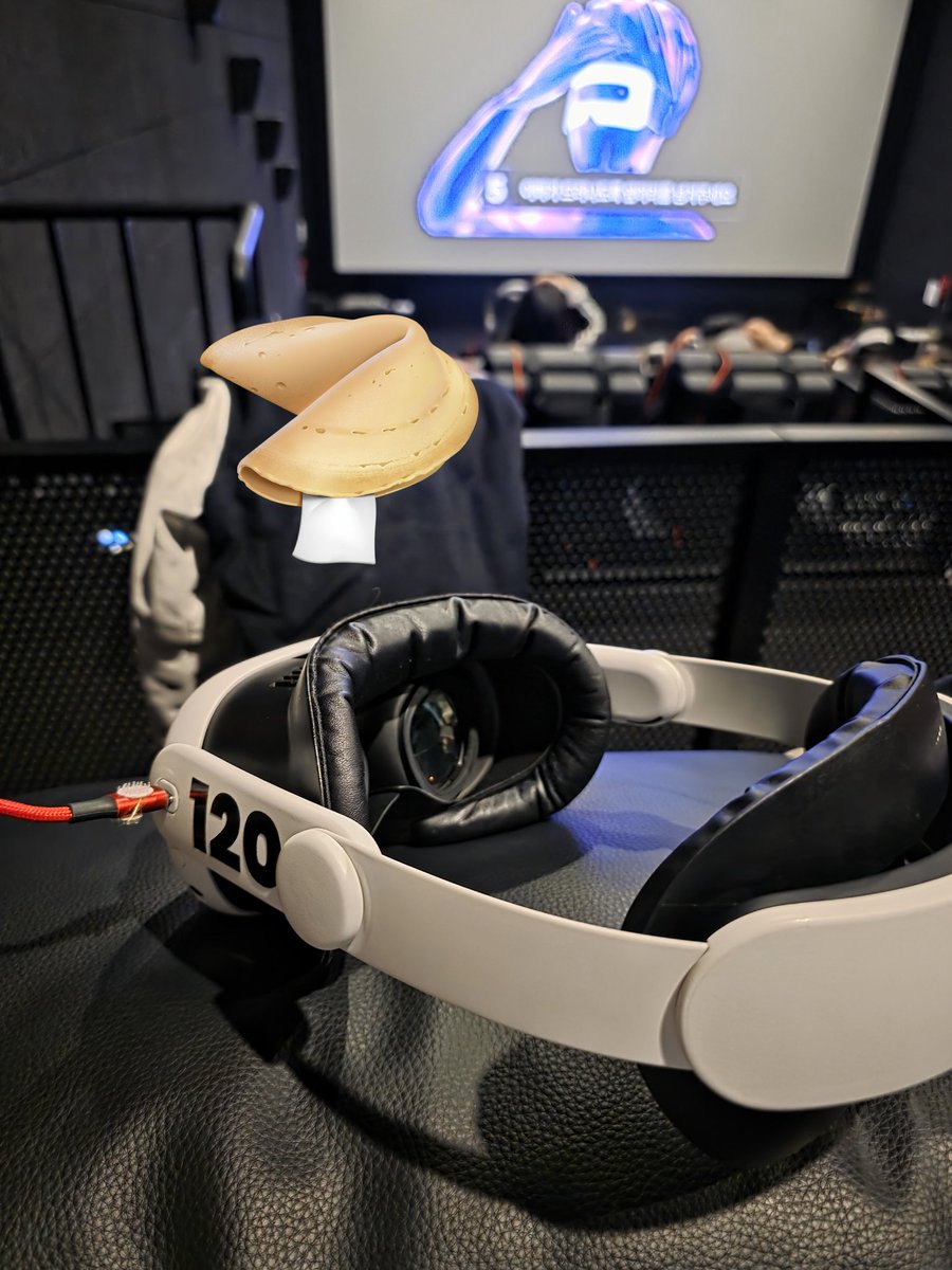 D0hoo's tweet photo. #TWS_러쉬로드 #TWS_VR콘서트

투어스 VR N회차는 기본이겠죠🤭🤭••
다음주가 마지막이라서 너무너무 아쉽고 또 방문하겠습니다..
마치 관례인 것 처럼..🚶‍♂️🚶‍♂️ https://t.co/42dIx3bzdy