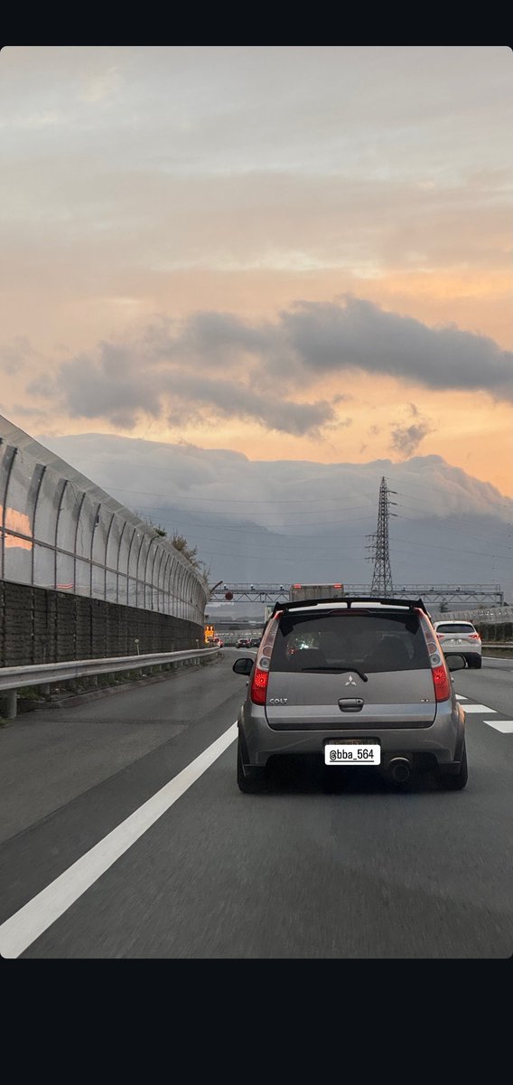 しるべさん tweet media