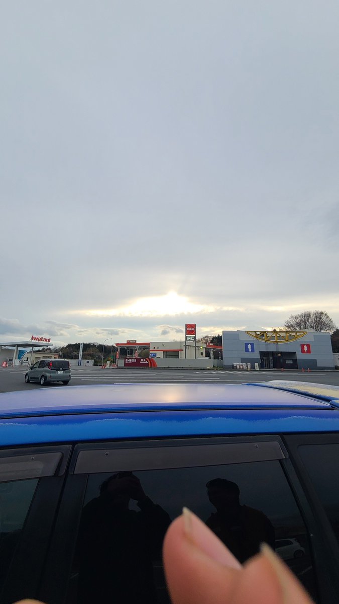 しるべさん tweet media