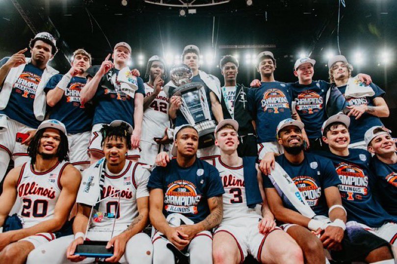 HoodieSzn tweet media