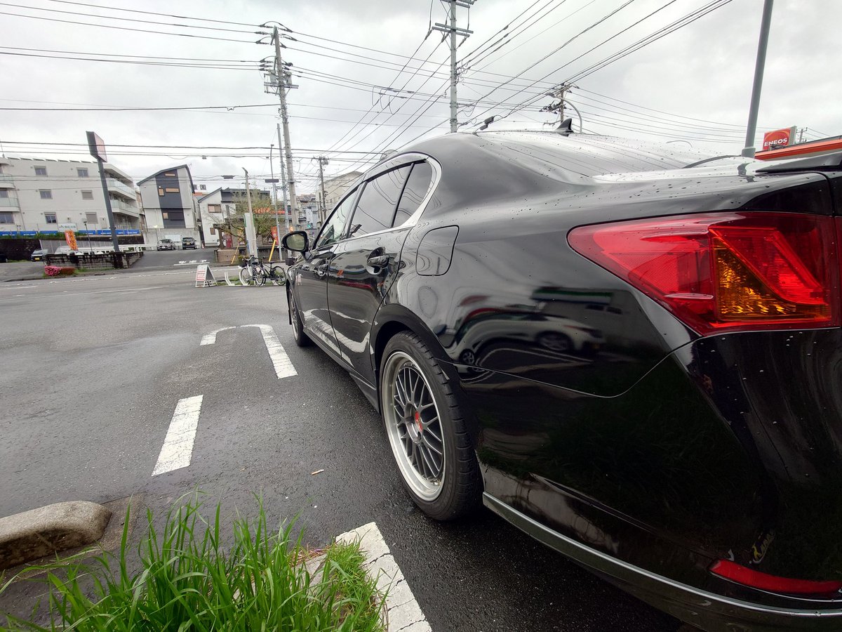 airsh00ter's tweet photo. 高速道路走ってて思う…合流、車線変更ブロックはマジで勘弁しておくれ…
数秒の優しさでみんな上手くまわるんだから頼むよぉ～😭😭😭
特にタクシー、ファミリーカー、プリウス😡😡😡君たちがめっちゃ多いように感じるよ！！
#安全運転 　#いのちだいじに https://t.co/pPW4Ks72vc